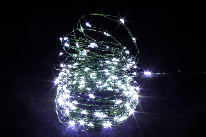 Гирлянда нить "Роса" 100 м 1000 LED от сети 220V на зеленой проволоке (теплый белый)