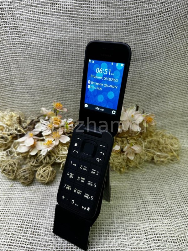Телефон раскладушка Nokia 2660 Flip черный